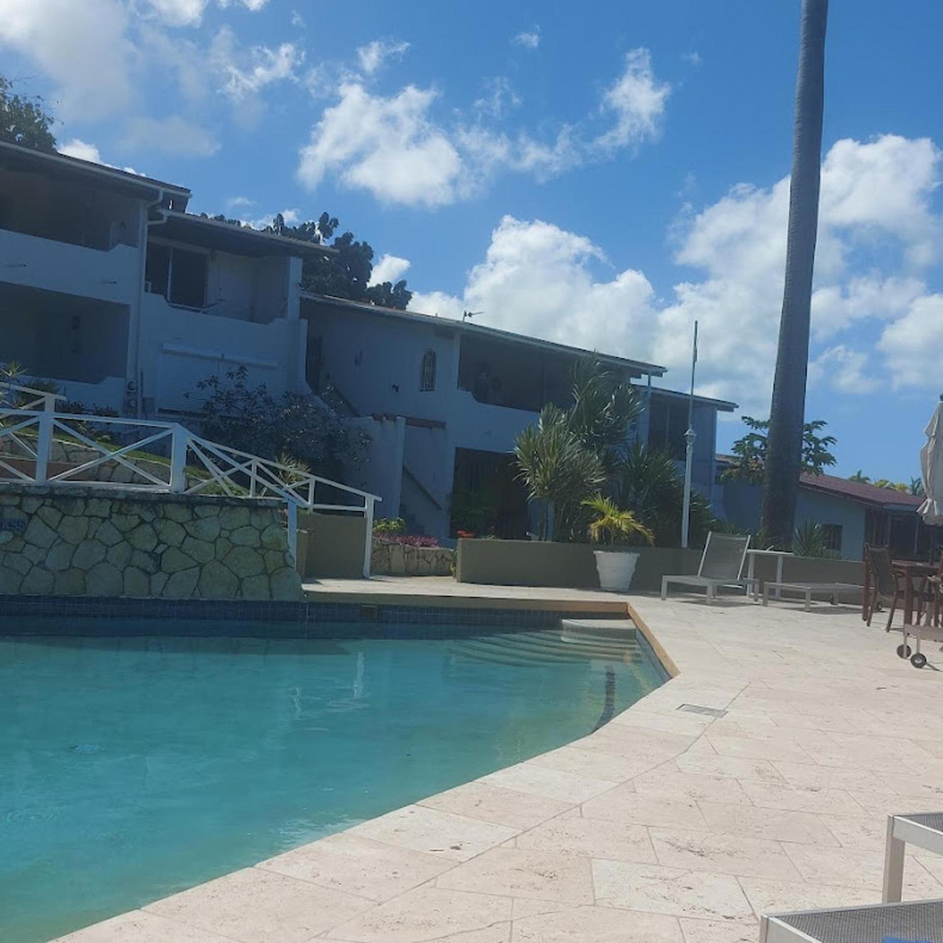 Attractive 2-Bed Apartment Stunning Sea View Dickenson Bay Exterior foto